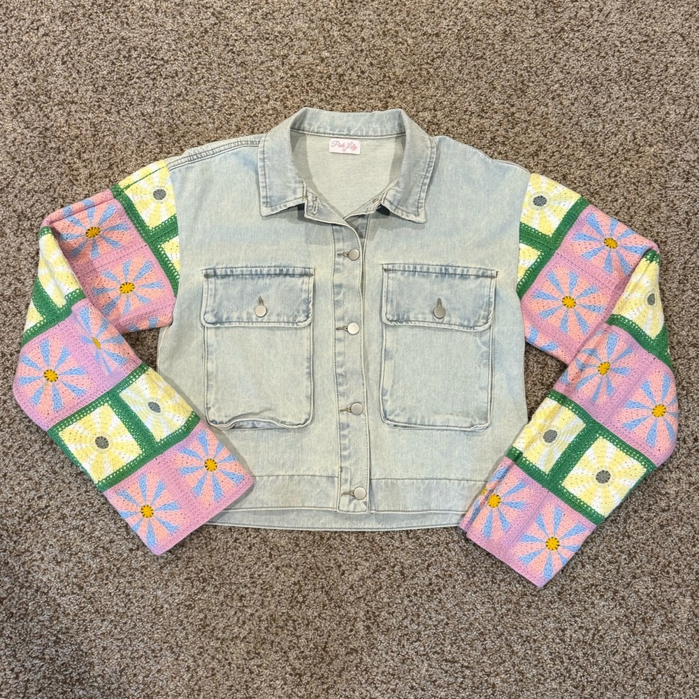 Pink Lily Light Blue Cropped Denim Jacket Crocheted Sleeves Size Medium